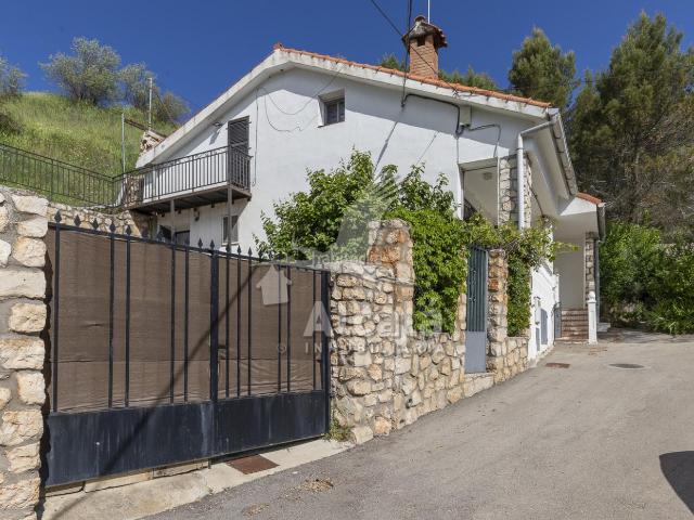 Casa en venta en Hontoba, Castilla-La Mancha