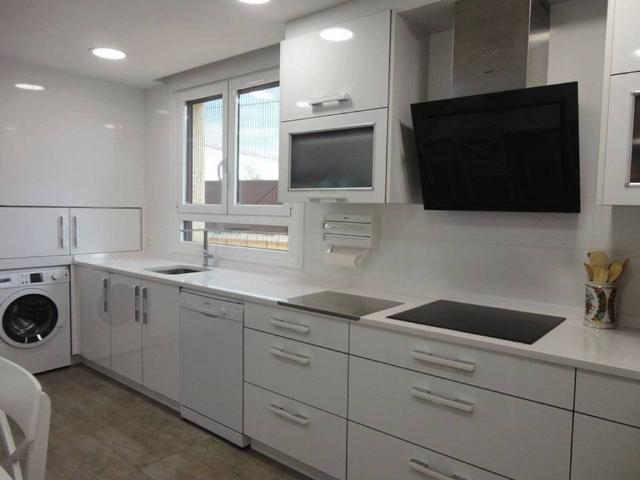 Casa en venta en Hortigüela, Burgos