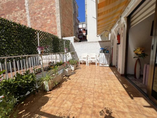 Casa en venta en Pubilla Cases, L'hospitalet De Llobregat