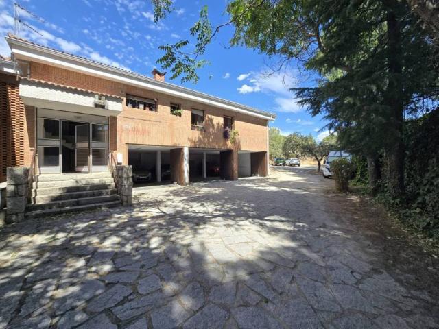 Casa en venta en Hoyo De Manzanares, Madrid