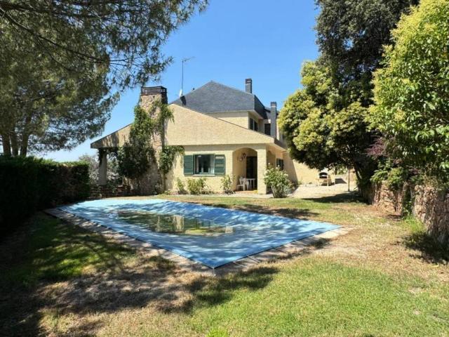 Casa en venta en Hoyo De Manzanares