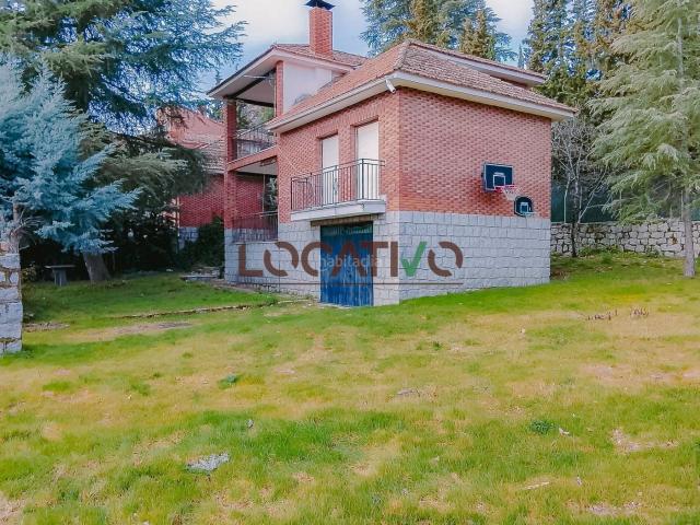 Casa en venta en El Hoyo De Pinares, Castilla y León