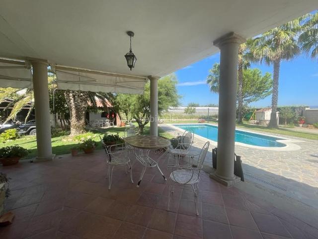 Casa en venta en Huélaga, Extremadura