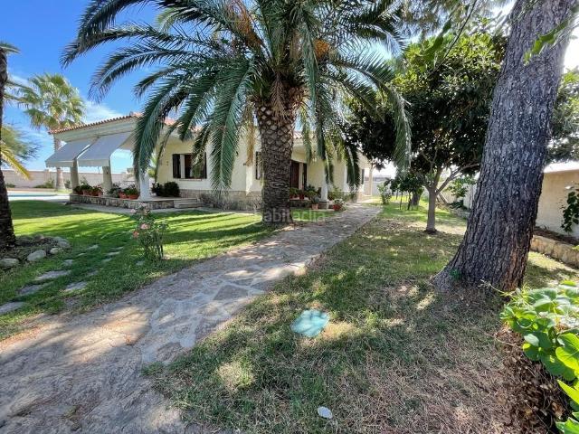 Casa en venta en Huélaga, Extremadura