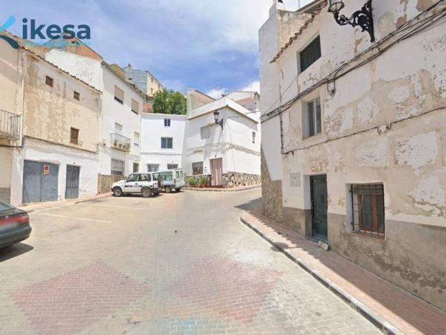 Casa en venta en Huelma, Andalucía