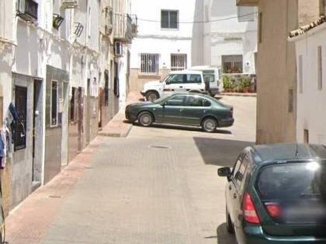 Casa en venta en Huelma