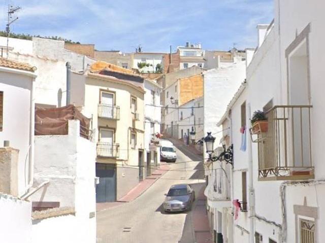 Casa en venta en Huelma