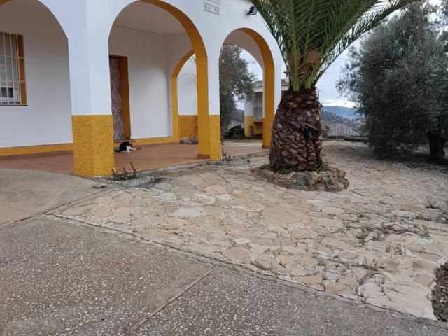 Casa en venta en Huelma