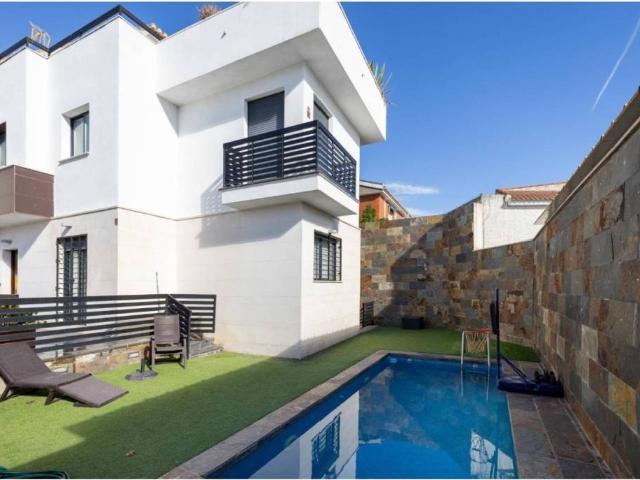Casa en venta en Comarca de la Vega de Granada, Andalucía