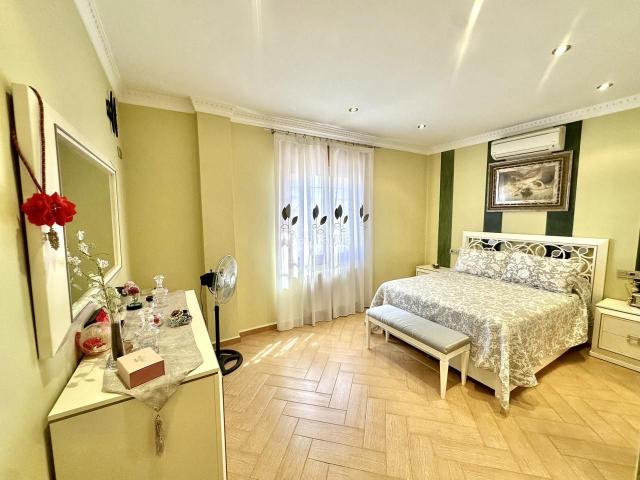Casa en venta en Antequera, Andalucía