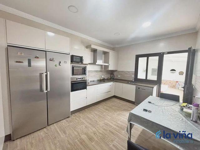 Casa en venta en Humilladero, Málaga