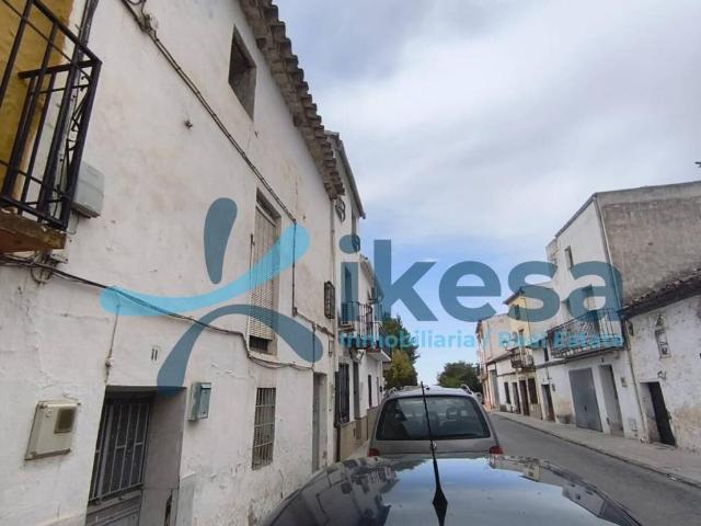 Casa en venta en Ibros, Andalucía