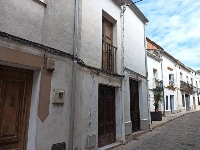 Casa en venta en Ibros, Andalucía