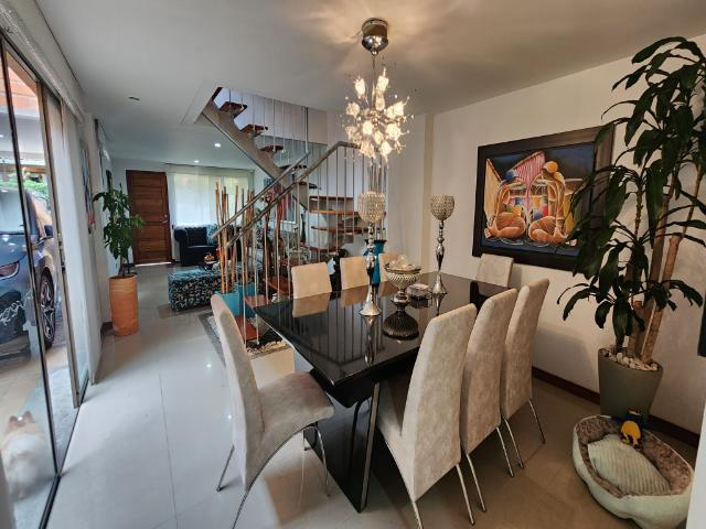 Casa En Venta En Itagüi En Suramerica V247641