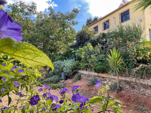 Casa en venta en Iznájar, Andalucía