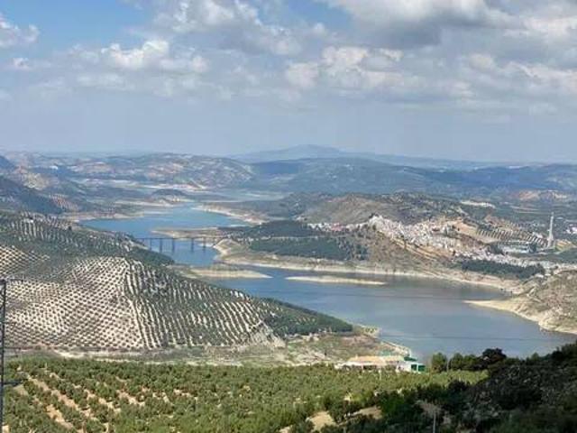 Casa en venta en Iznájar, Andalucía