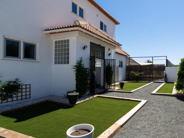 Casa en venta en Iznájar, Andalucía
