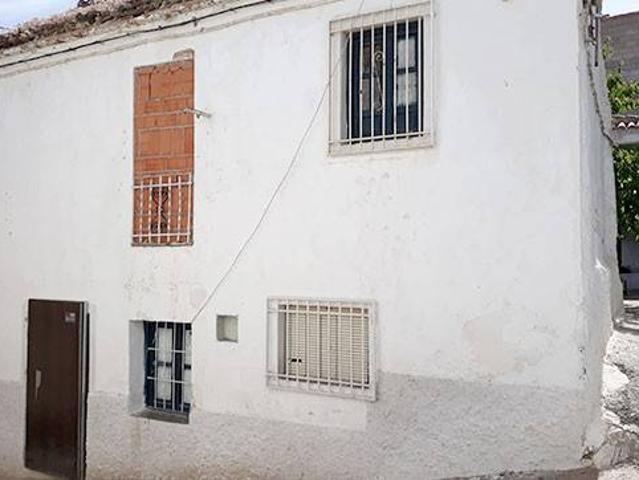 Casa en venta en Iznalloz, Casas Nuevas