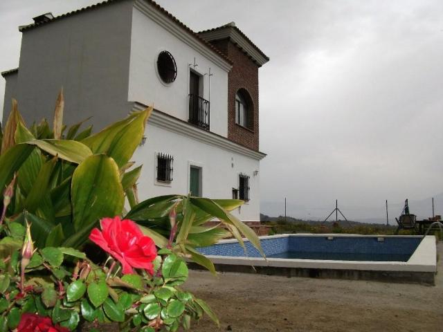 Casa en venta en Iznate