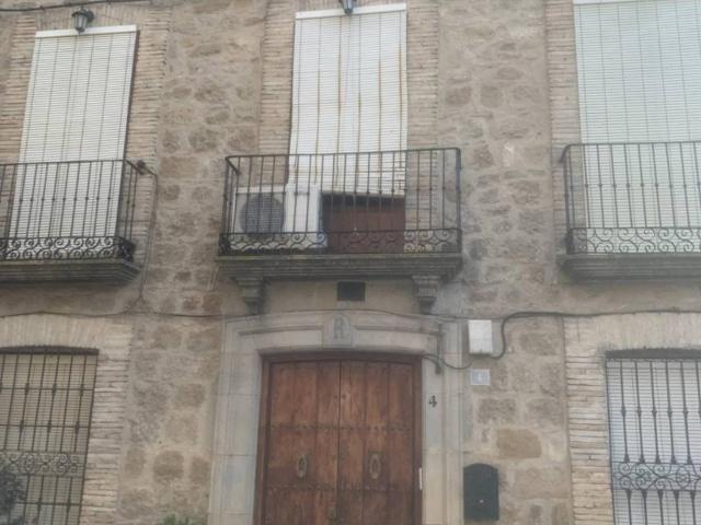 Casa en venta en Iznatoraf, Andalucía