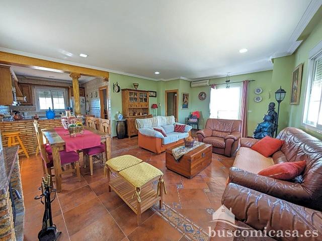 Casa en venta en Jabalquinto, Andalucía