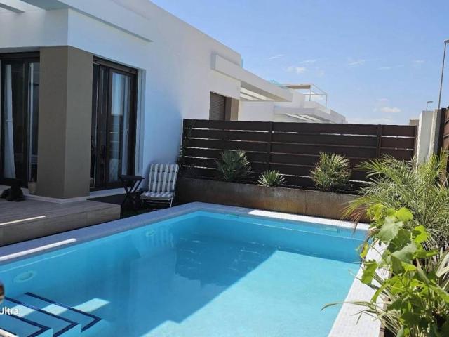 Casa en venta en Jacarilla, Valencia