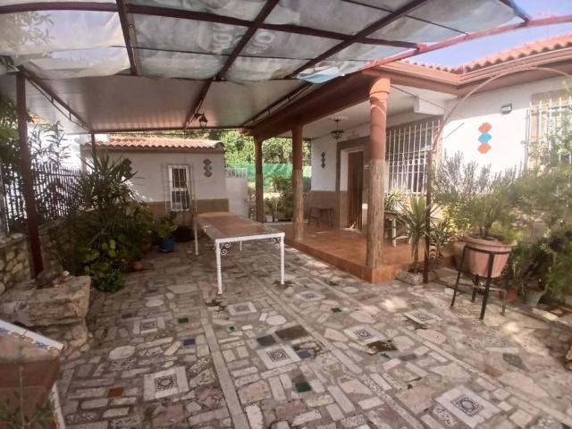 Casa en venta en Jaén, Andalucía