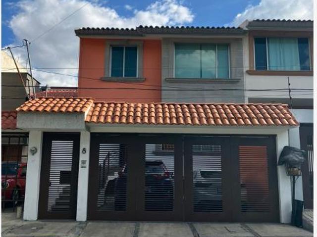 Casa en venta en Tlalnepantla De Baz, Estado de México