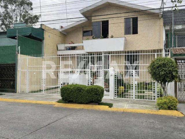 Casa en venta en Tlalnepantla De Baz, Estado de México