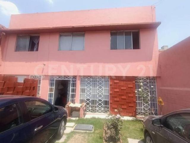 Casa en venta en Tlalnepantla De Baz, Estado de México