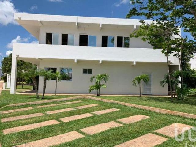 Casa en Venta en Jardines del Sur 5