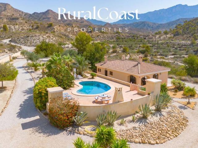 Casa en venta en Jijona