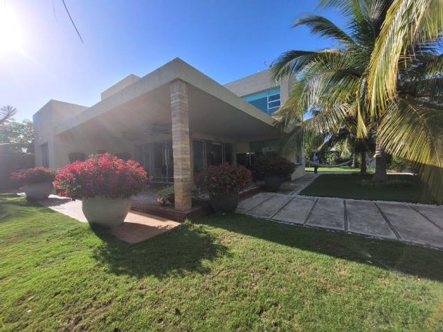 Casa En Venta En Juan De Acosta V172502