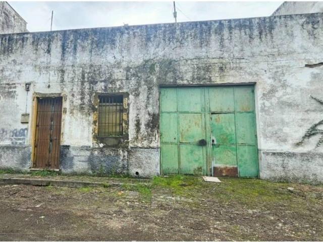 Casa en venta en La Algaba, Andalucía