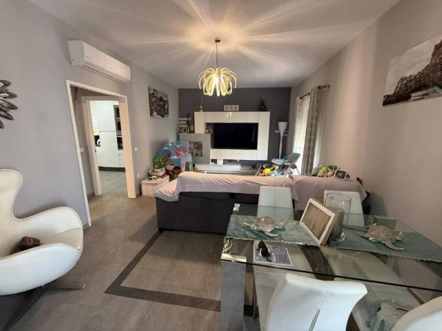 Casa en venta en La Algaba, Andalucía