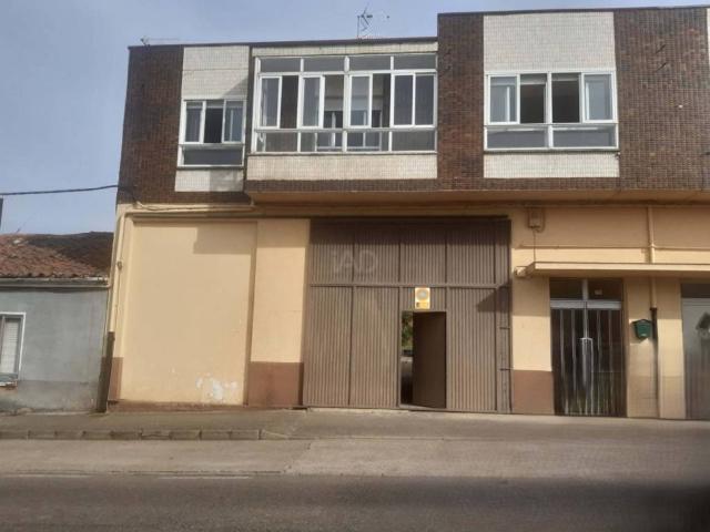 Casa en venta en La Bañeza, Castilla y León