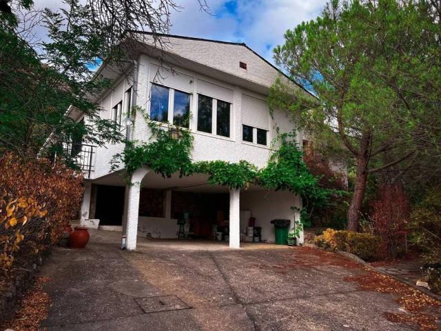 Casa en venta en La Cabrera, Madrid