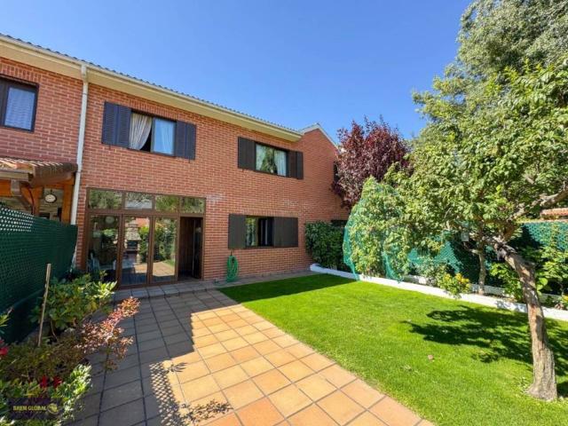 Casa en venta en La Cabrera, Madrid