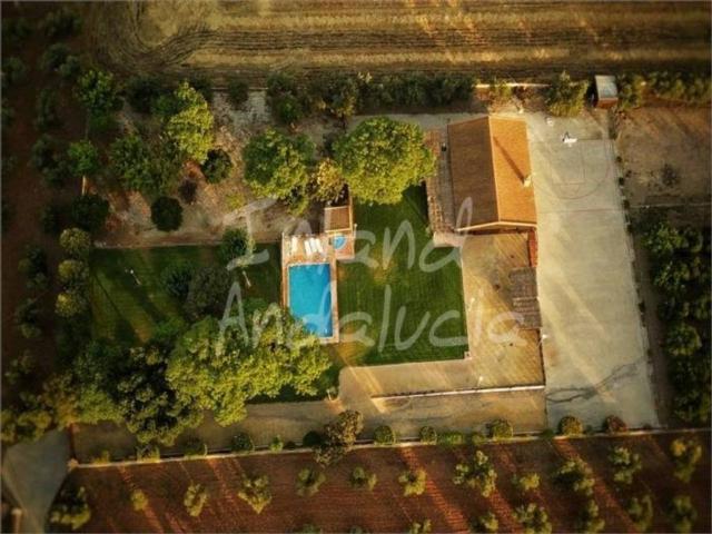 Casa en venta en La Carlota, Andalucía