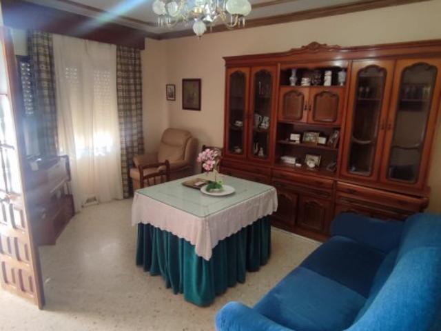 Casa en venta en La Carlota, Andalucía