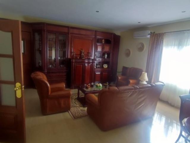 Casa en venta en La Carlota, Andalucía