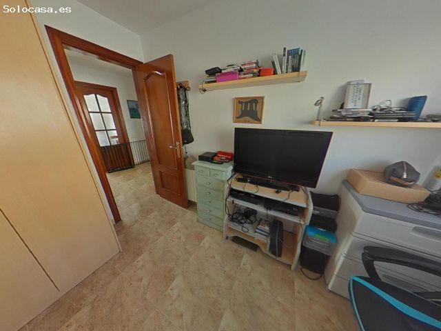Casa en venta en Vilanova I La Geltrú, els Sis Camins