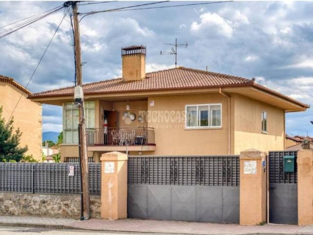 Casa en venta en La Lastrilla, Castilla y León