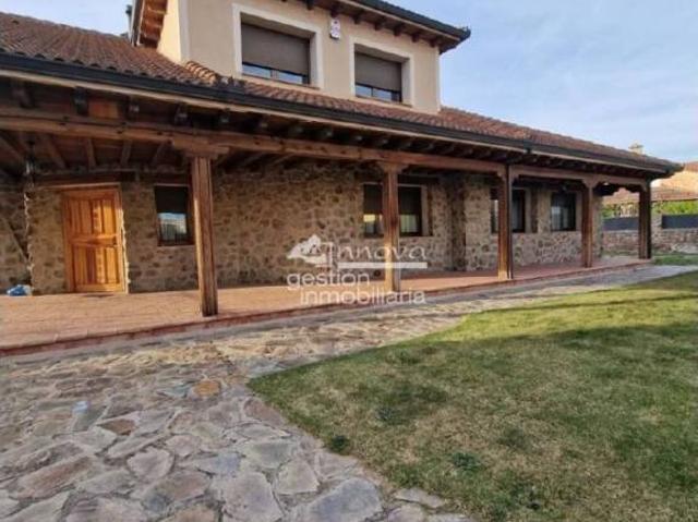 Casa en venta en La Lastrilla