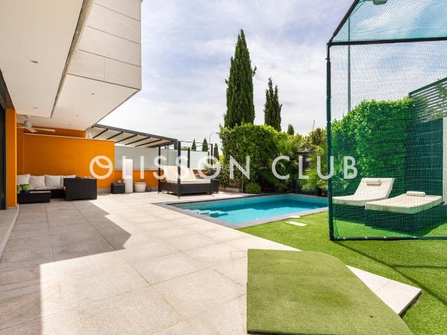 Villa en venta en Alcobendas, Valdefuentes