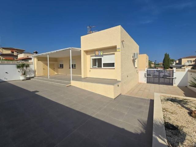 Casa en venta en La Nucia