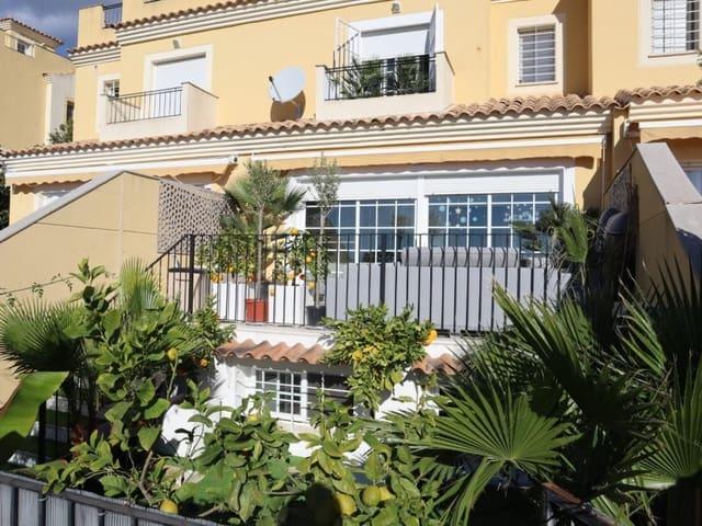Villa en venta en La Nucia
