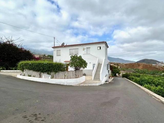 Casa en venta en La orotava, Tenerife