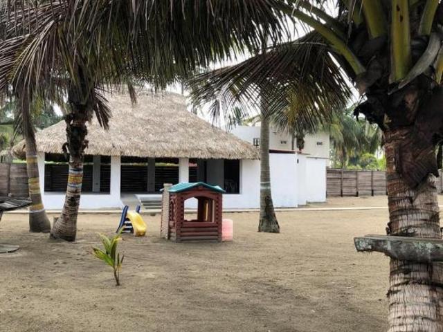 CASA EN VENTA EN LA PLAYA