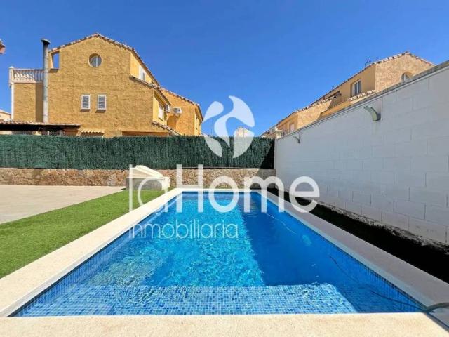 Casa en venta en el Camp de Túria, Valencia